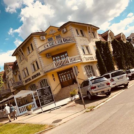 Hotel Korona Hajdúszoboszló Esterno foto