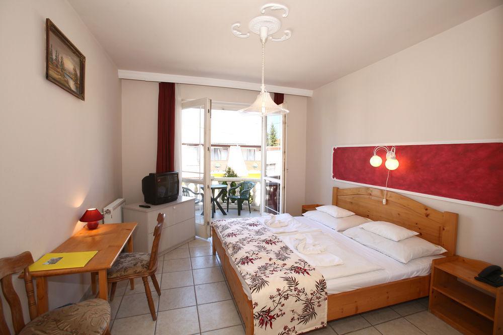 Hotel Korona Hajdúszoboszló Esterno foto