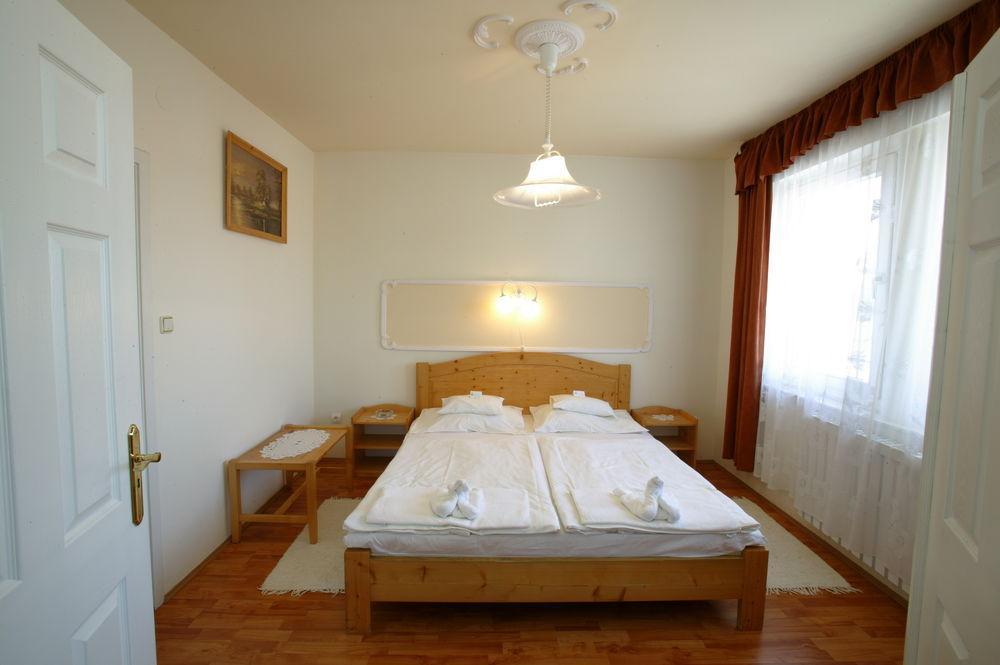 Hotel Korona Hajdúszoboszló Esterno foto