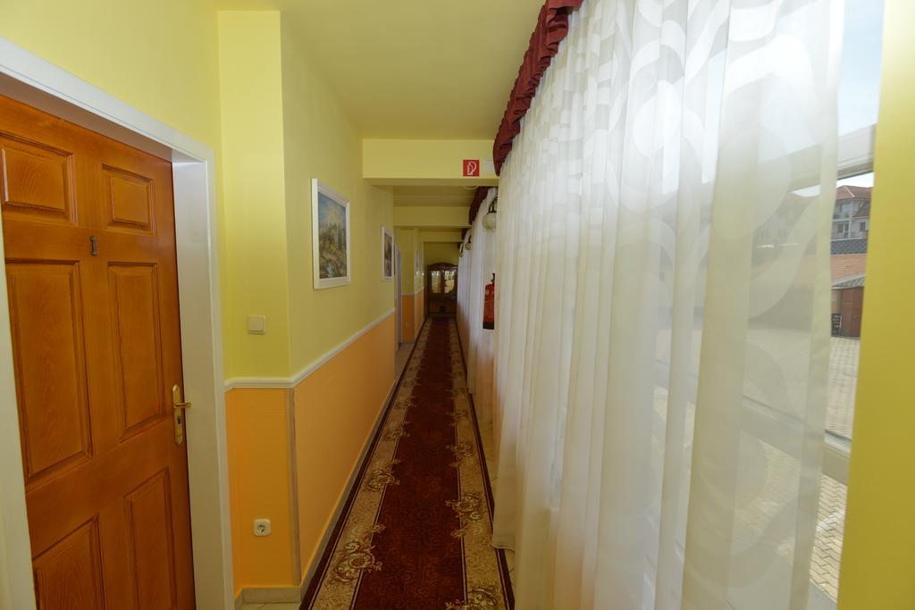 Hotel Korona Hajdúszoboszló Esterno foto