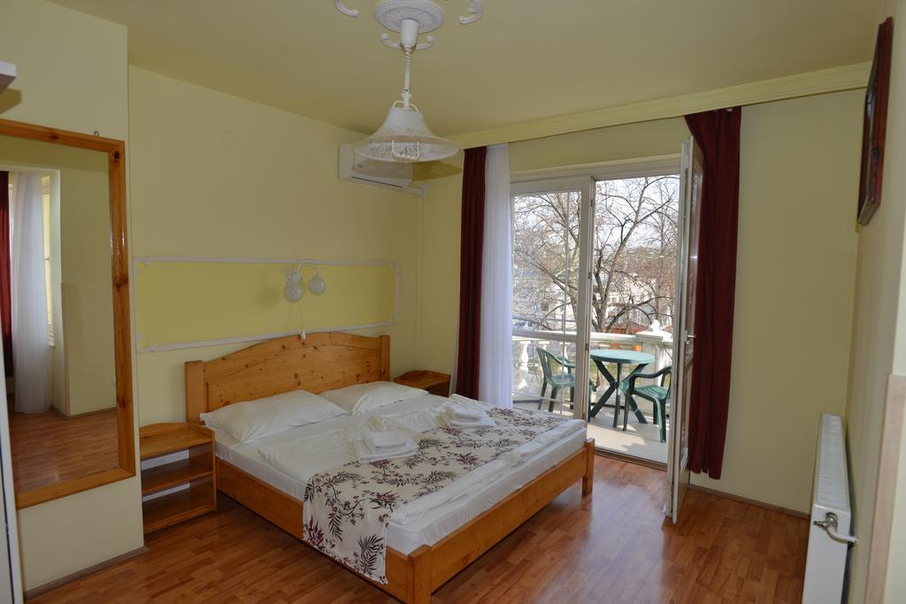 Hotel Korona Hajdúszoboszló Esterno foto