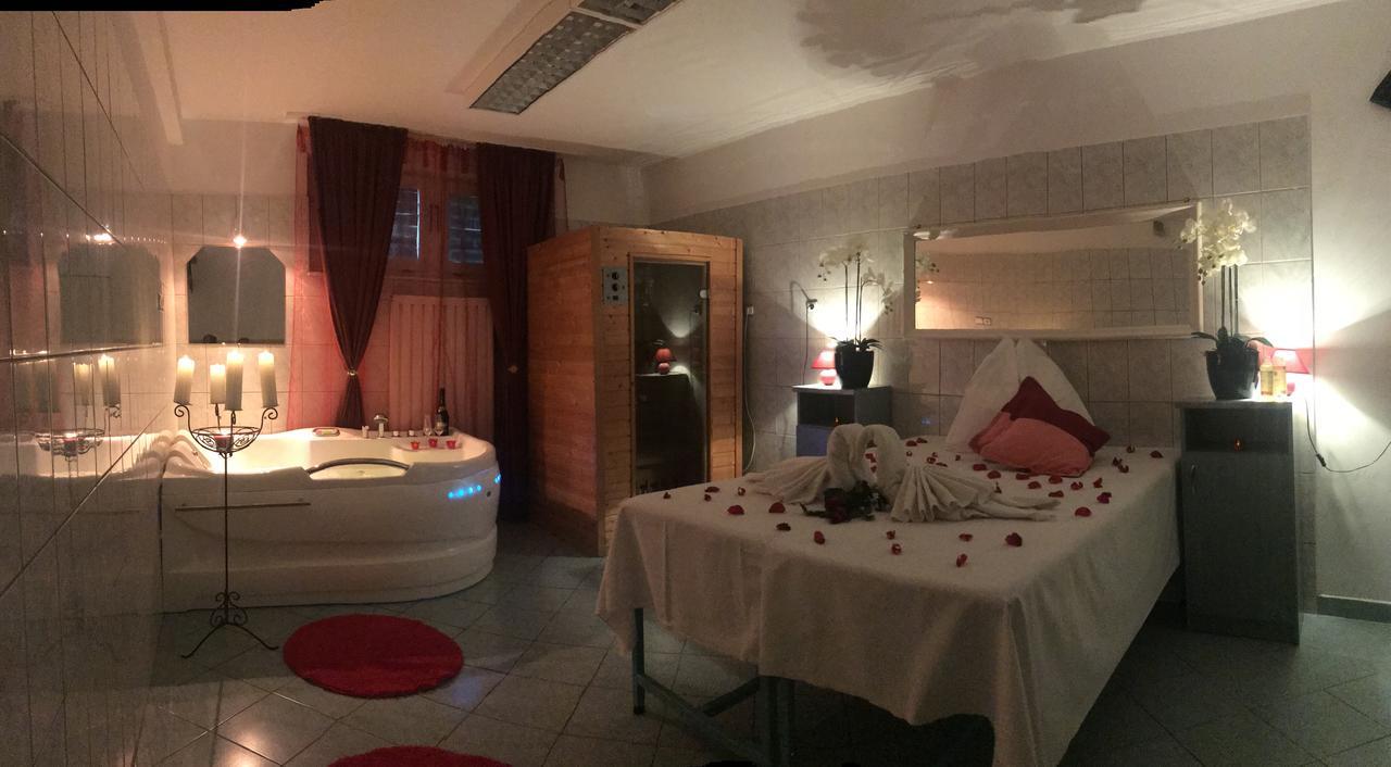 Hotel Korona Hajdúszoboszló Esterno foto