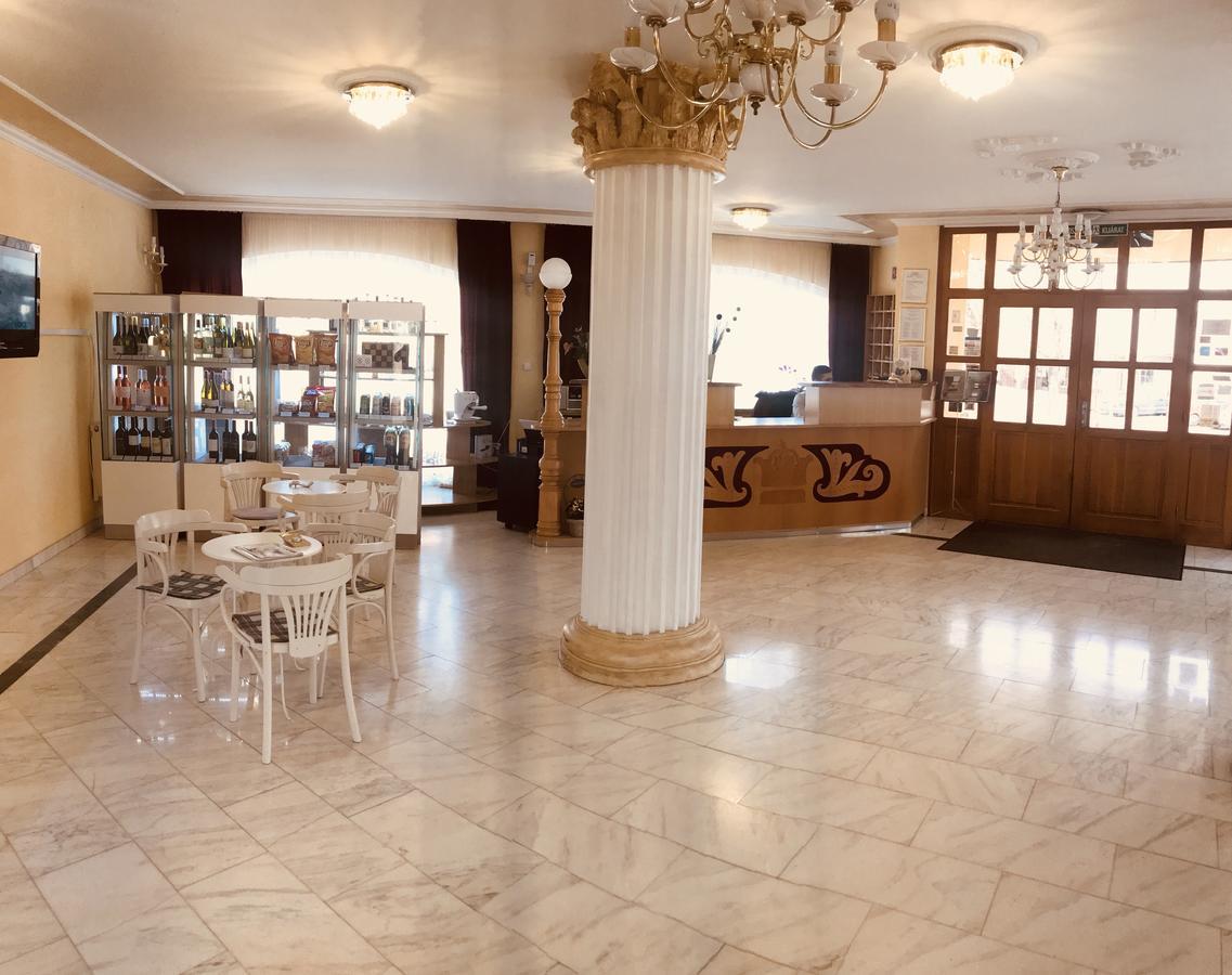 Hotel Korona Hajdúszoboszló Esterno foto