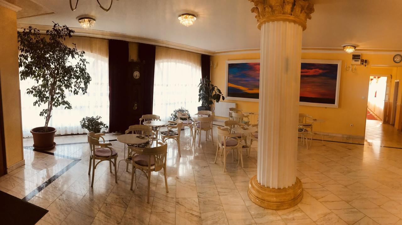 Hotel Korona Hajdúszoboszló Esterno foto